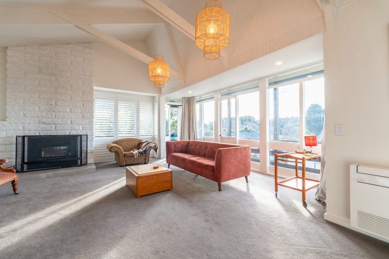 Photo of property in 82 Douglas Street, Highfield, Timaru, 7910