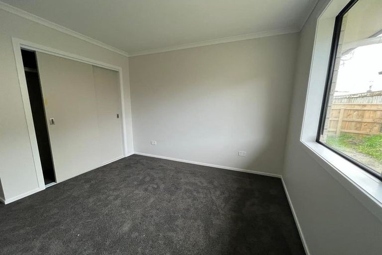 Photo of property in 9 Kikorangi Way, Paraparaumu, 5032