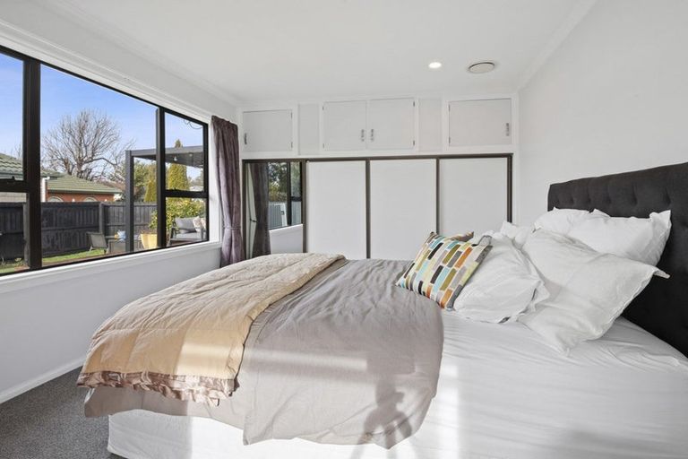 Photo of property in 76 Balrudry Street, Avonhead, Christchurch, 8042