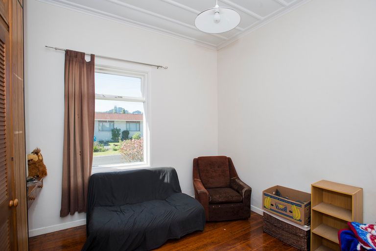 Photo of property in 28 Carnarvon Street, Gisborne, 4010