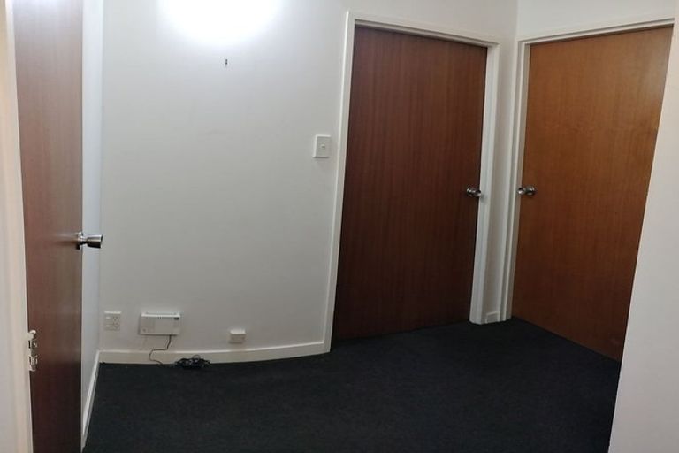 Photo of property in Hobson Court Flats, 36/70 Hobson Street, Thorndon, Wellington, 6011
