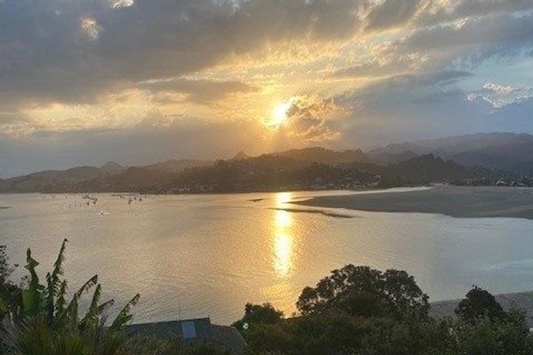 Photo of property in 161 Paku Drive, Tairua, 3508