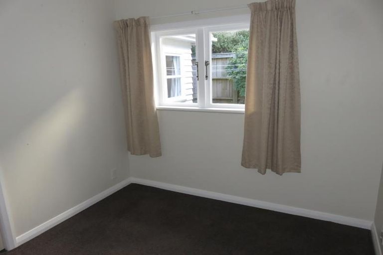 Photo of property in 147 Broderick Road, Johnsonville, Wellington, 6037