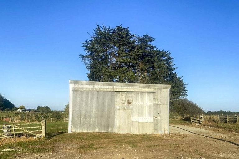Photo of property in 13 Woodlands Cemetery Road, Woodlands, Invercargill, 9871