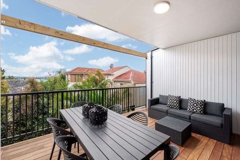 Photo of property in 11/8 Bennett Road, Pakuranga, Auckland, 2010