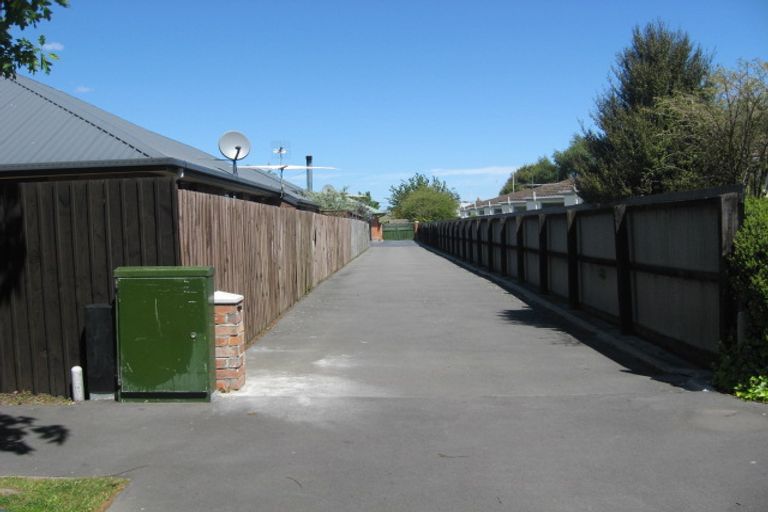 Photo of property in 15 Barnes Road, Redwood, Christchurch, 8051