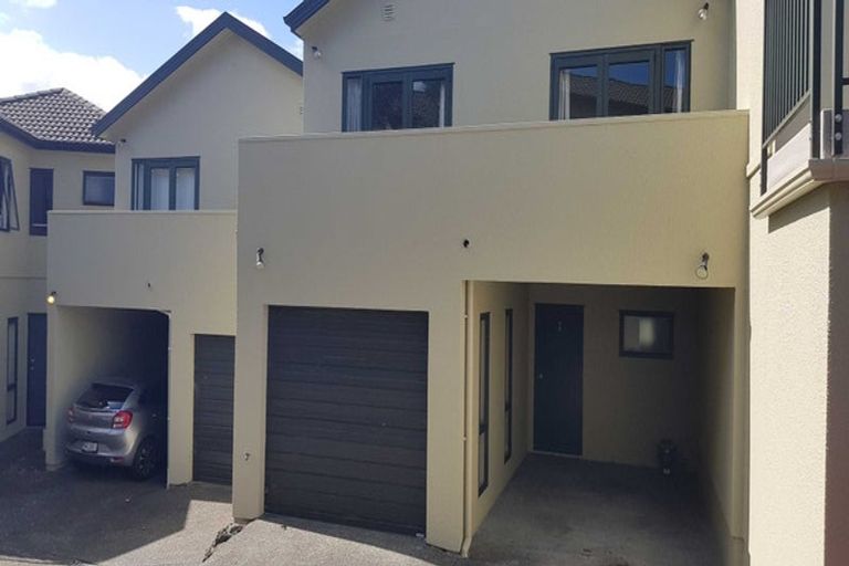 Photo of property in 7/3 Orwell Road, Greenhithe, Auckland, 0632