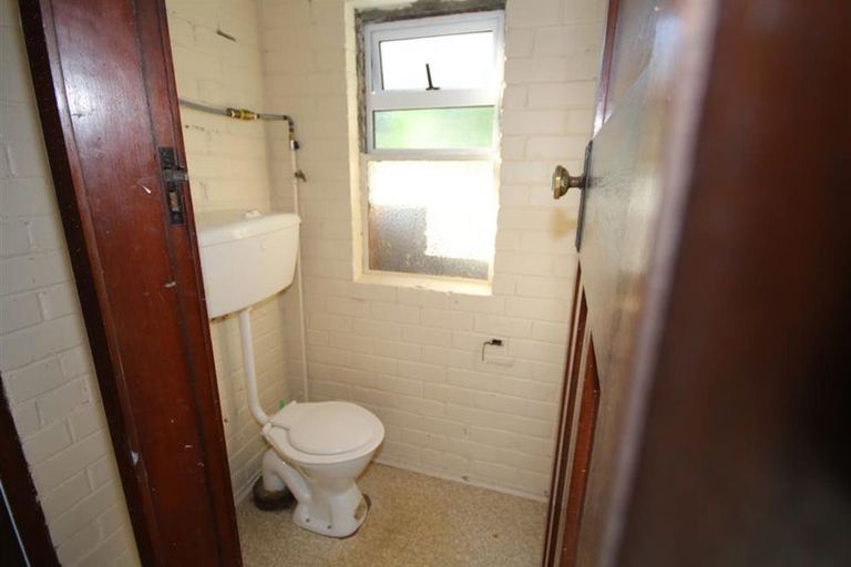 Photo of property in 17 Tomahawk Road, Andersons Bay, Dunedin, 9013