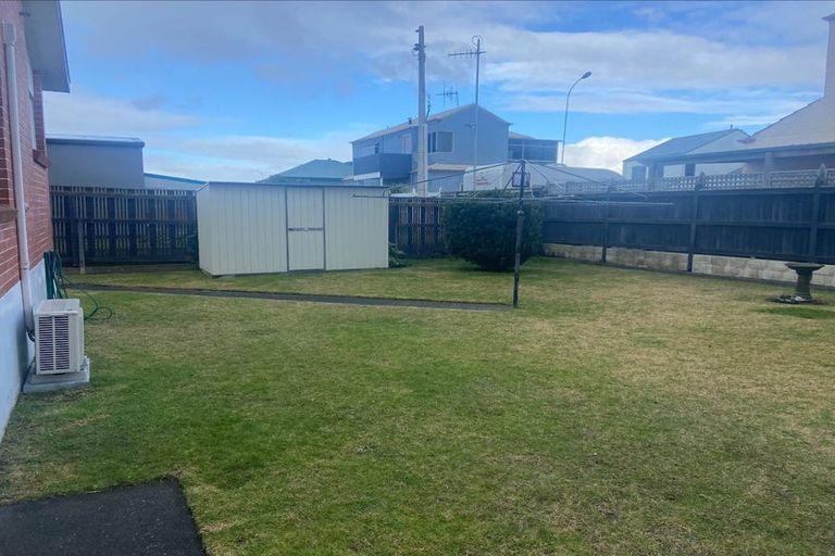 Photo of property in 1/156 Charles Street, Westshore, Napier, 4110