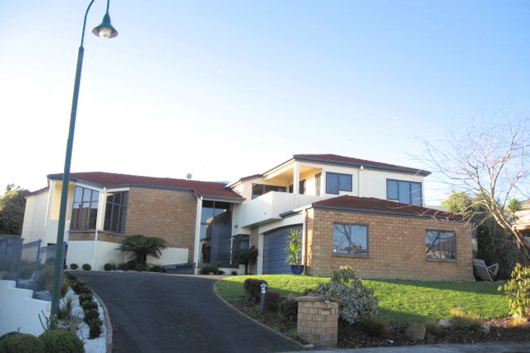 Photo of property in 7 Oakmont Place, Rototuna, Hamilton, 3210