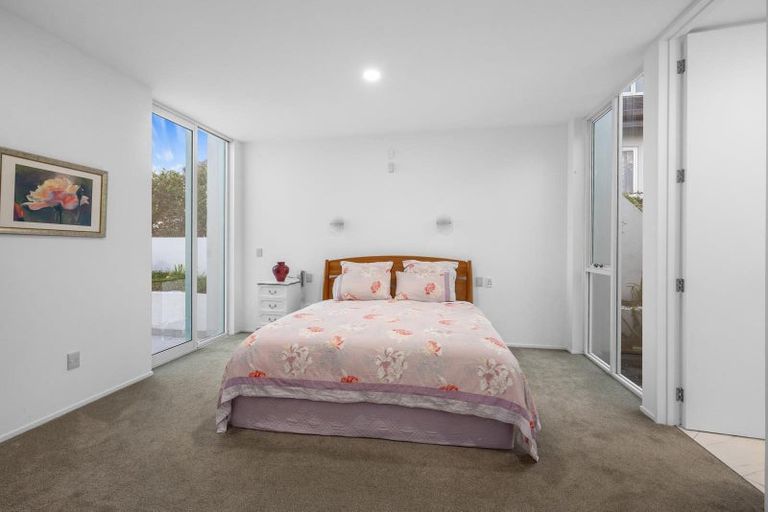 Photo of property in 1/9 The Esplanade, Castor Bay, Auckland, 0620