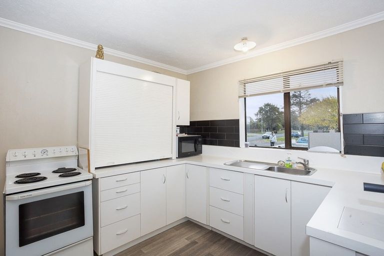Photo of property in 102 Windsor Street, Windsor, Invercargill, 9810