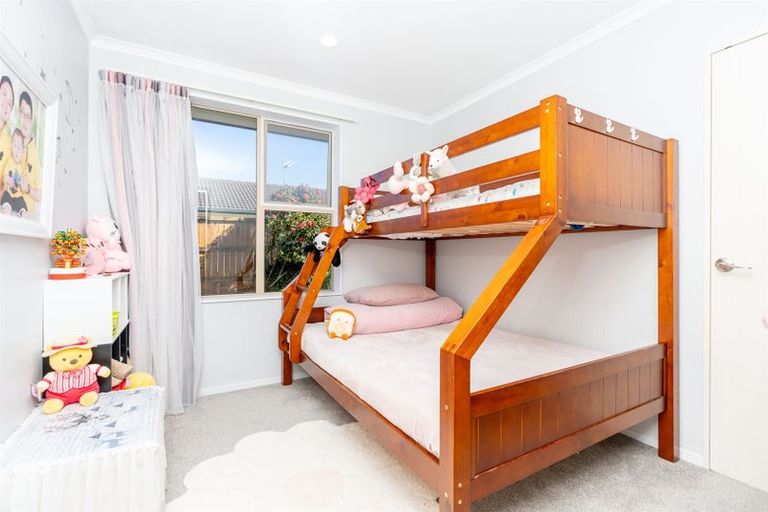 Photo of property in 12 Tarrango Way, Rototuna, Hamilton, 3210