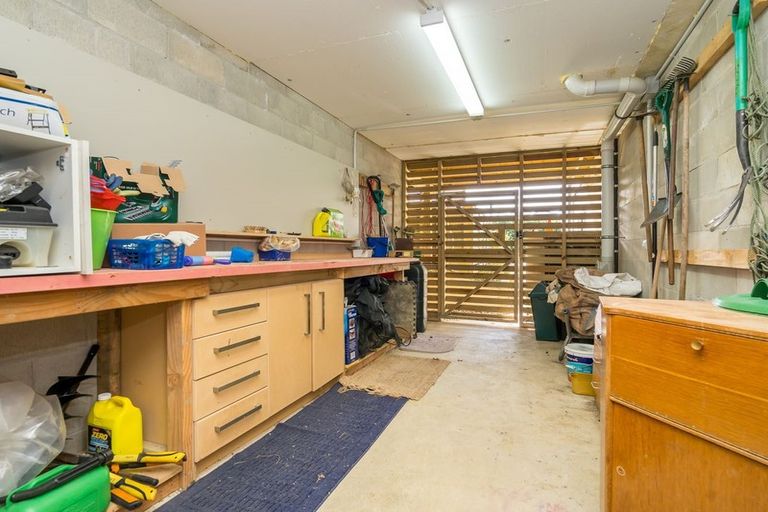 Photo of property in 11 Thomson Street, Green Island, Dunedin, 9018