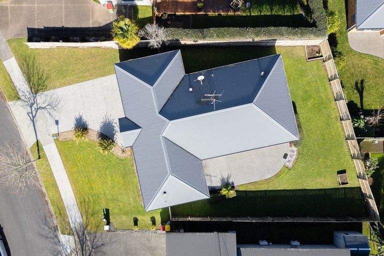 Photo of property in 10 Portobello Way, Huntington, Hamilton, 3210