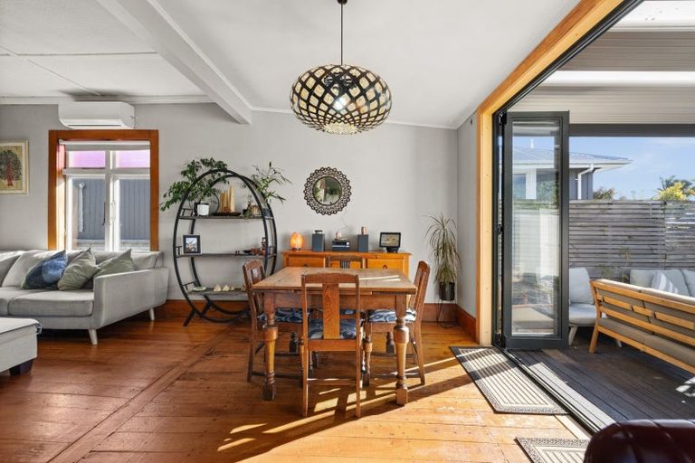 Photo of property in 247 Georges Drive, Napier South, Napier, 4110