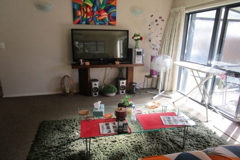 Photo of property in 4 Noone Close, Onerahi, Whangarei, 0110