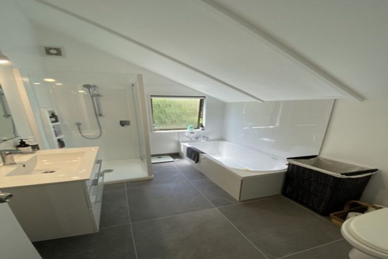 Photo of property in 1/82 Stott Avenue, Birkdale, Auckland, 0626