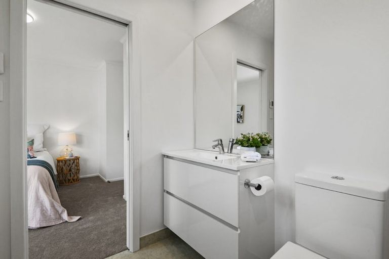 Photo of property in 42 Matipo Road, Mairangi Bay, Auckland, 0630