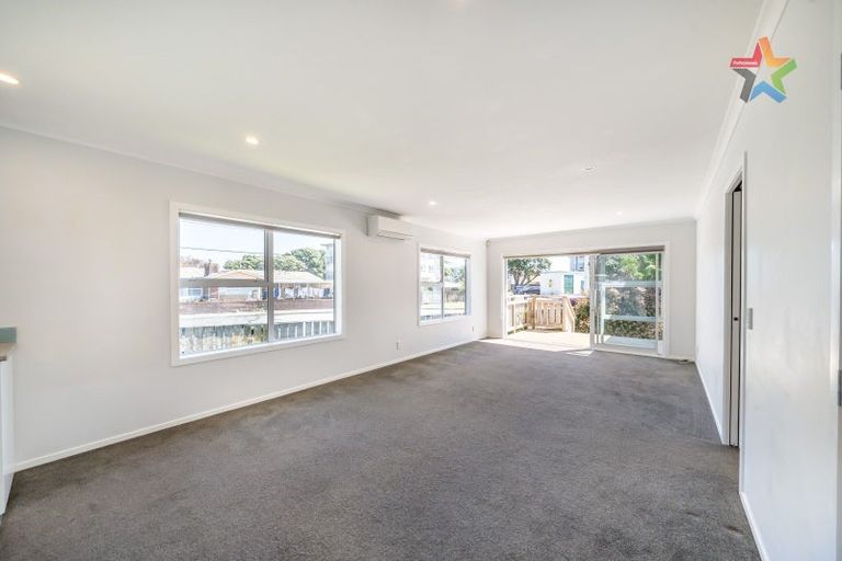 Photo of property in 19a Croft Grove, Moera, Lower Hutt, 5010