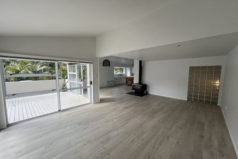 Photo of property in 1/6 Brown Street, Manly, Whangaparaoa, 0930