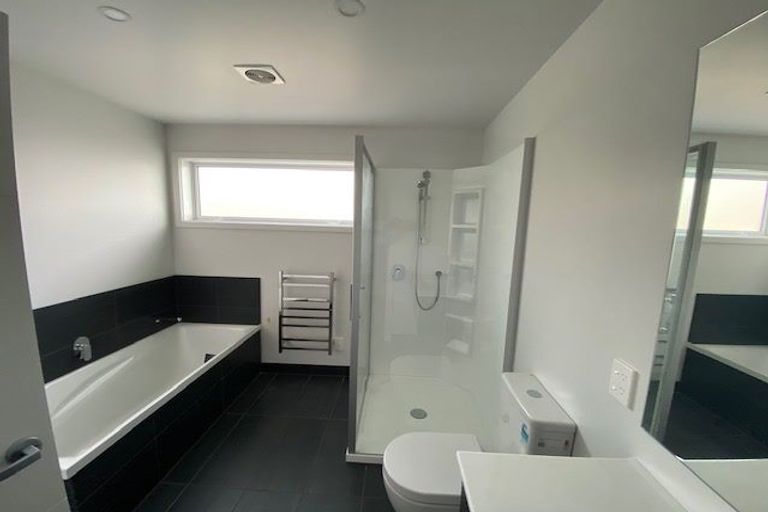 Photo of property in 162b Navigation Drive, Whitby, Porirua, 5024