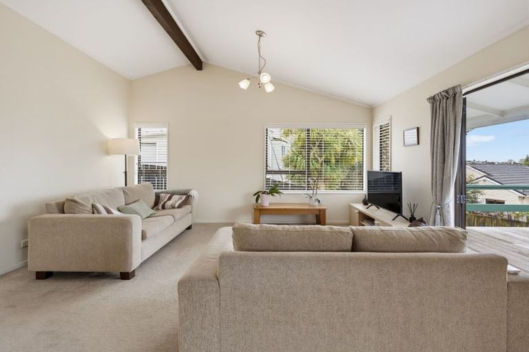 Photo of property in 42 Polkinghorne Drive, Manly, Whangaparaoa, 0930