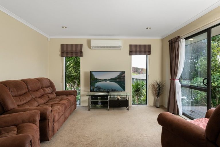 Photo of property in 5 Lark Place, Welcome Bay, Tauranga, 3112