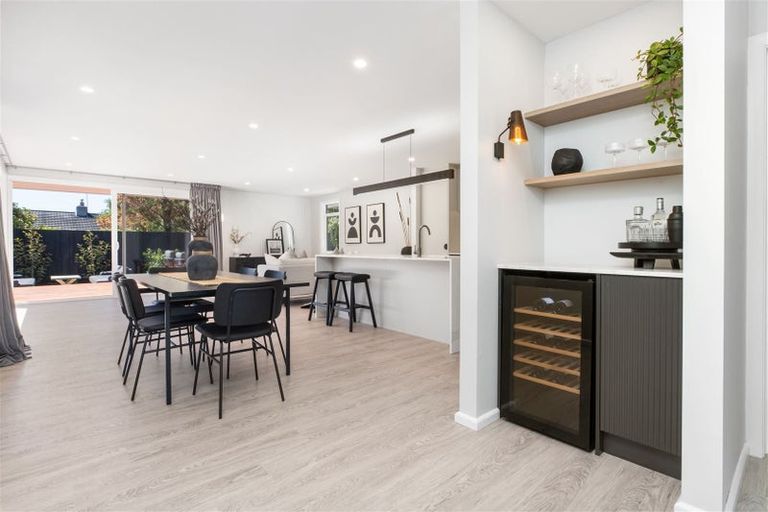 Photo of property in 112 Hamilton Avenue, Ilam, Christchurch, 8041