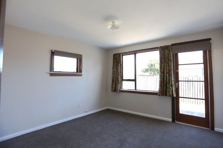 Photo of property in 1/19 English Street, Sockburn, Christchurch, 8042