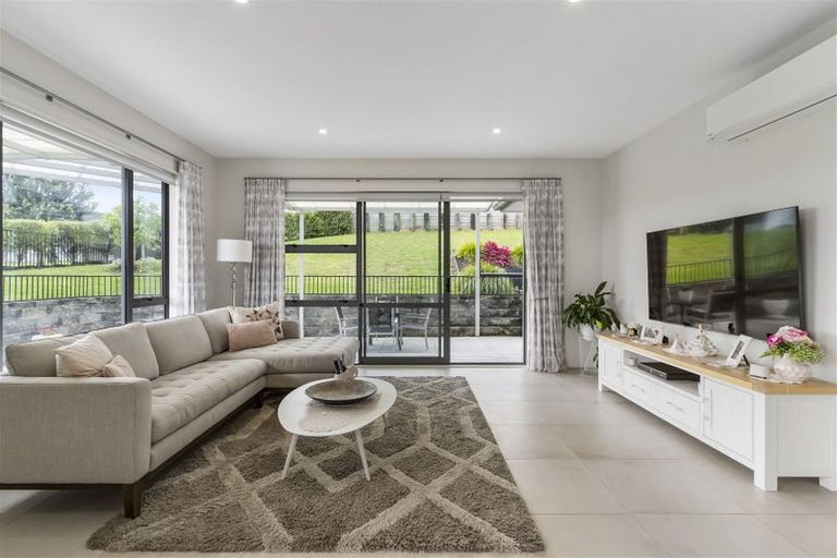 Photo of property in 2 Doidge Street, Beachlands, Auckland, 2018