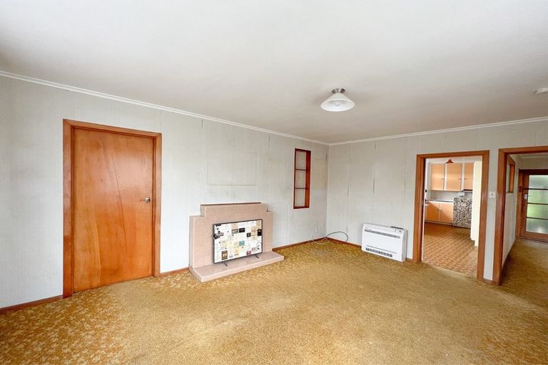Photo of property in 233 Swanson Road, Henderson, Auckland, 0610