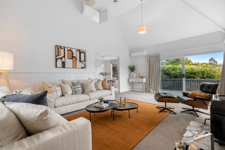 Photo of property in 8 Arawata Terrace, Fernhill, Queenstown, 9300