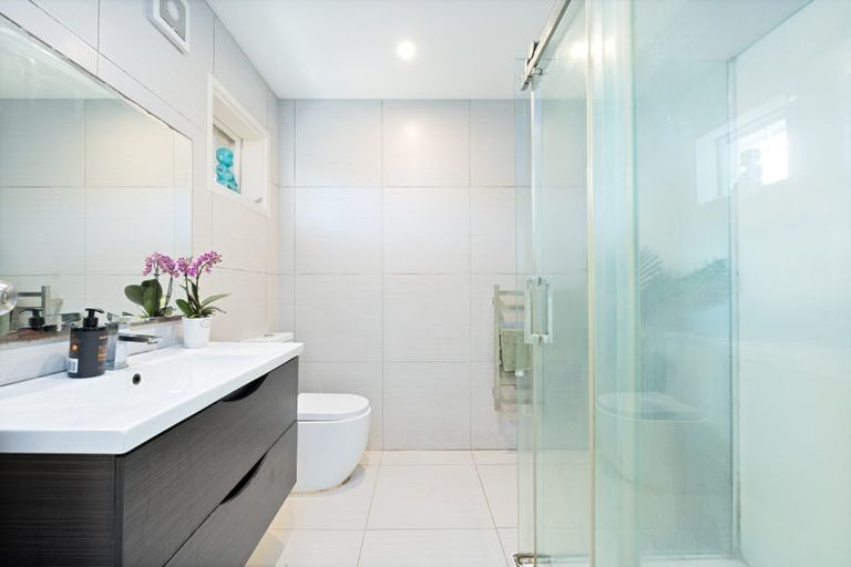 Photo of property in 9 Koromiko Street, New Lynn, Auckland, 0600