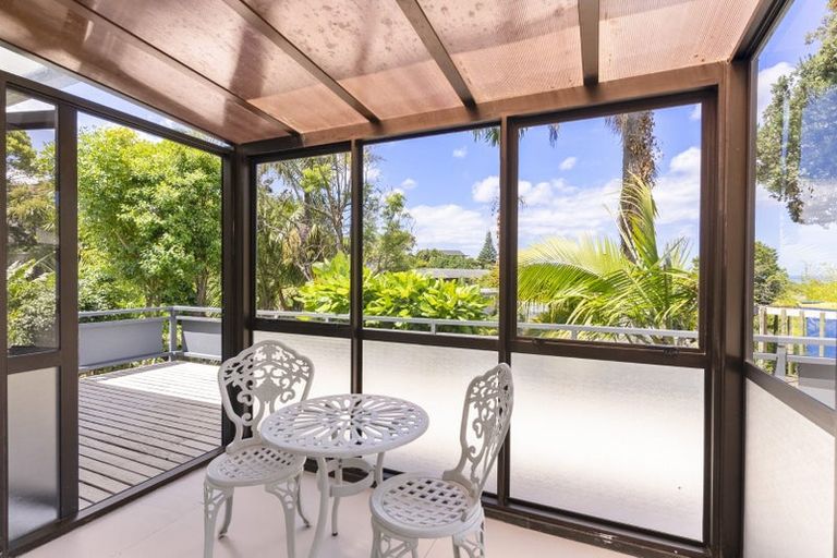 Photo of property in 13 Dunraven Place, Torbay, Auckland, 0630