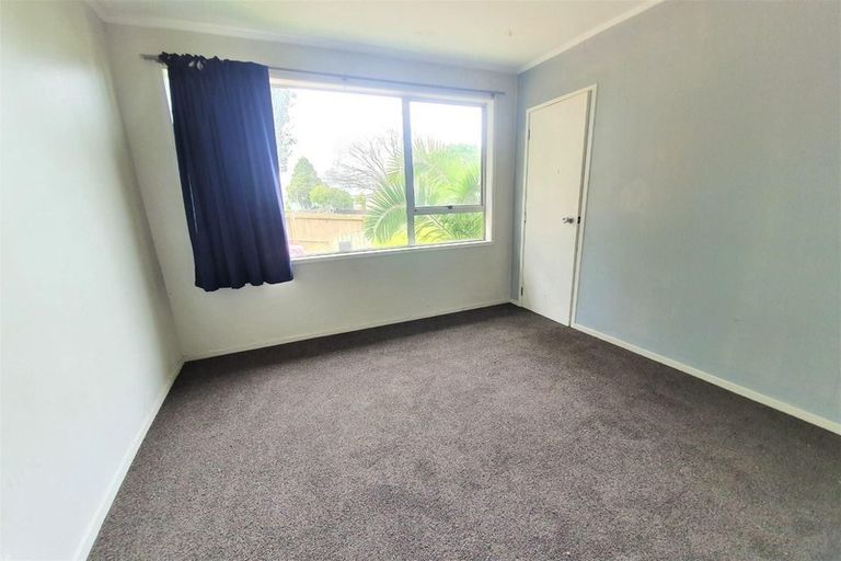 Photo of property in 30 Hyperion Drive, Randwick Park, Auckland, 2105