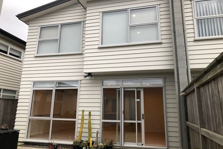 Photo of property in 96 Flat Bush School Road, Flat Bush, Auckland, 2019