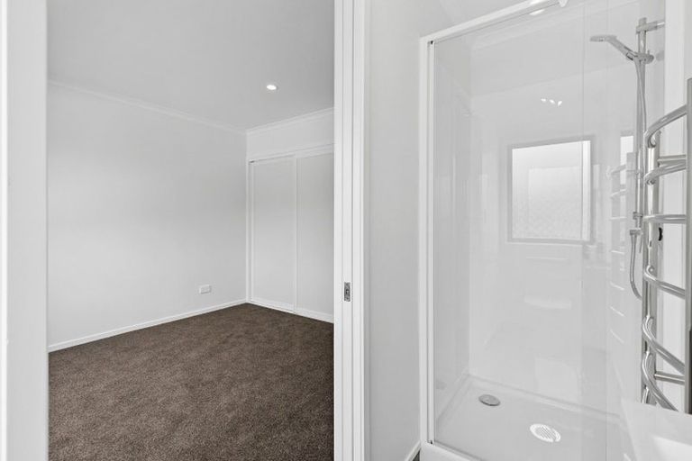 Photo of property in 500b Te Atatu Road, Te Atatu Peninsula, Auckland, 0610