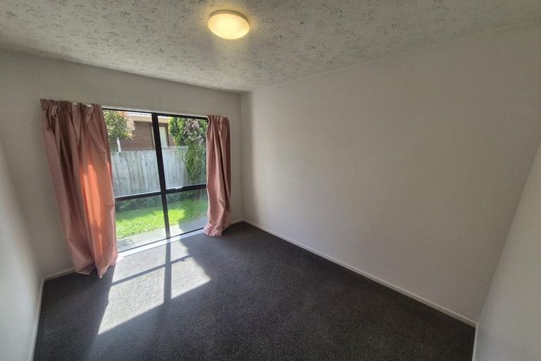 Photo of property in 2/16b Ward Street, Addington, Christchurch, 8024