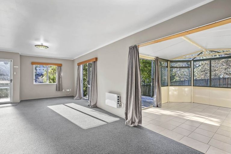 Photo of property in 22/24 Eastglen Road, Glen Eden, Auckland, 0602