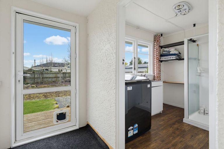Photo of property in 2 Isobel Street, Fairy Spring, Rotorua, 3015