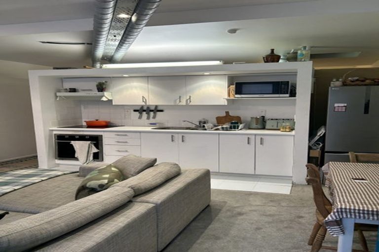 Photo of property in Hopper Street Apartments, 7/20 Hopper Street, Mount Cook, Wellington, 6011