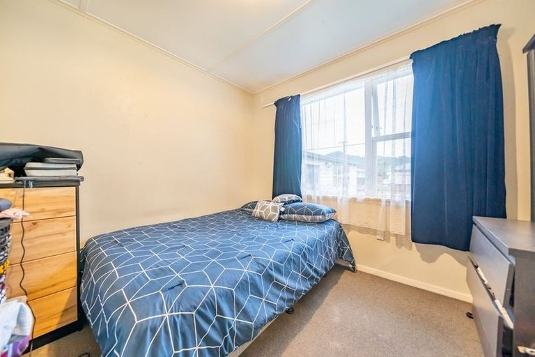 Photo of property in 17 Konini Street, Wainuiomata, Lower Hutt, 5014