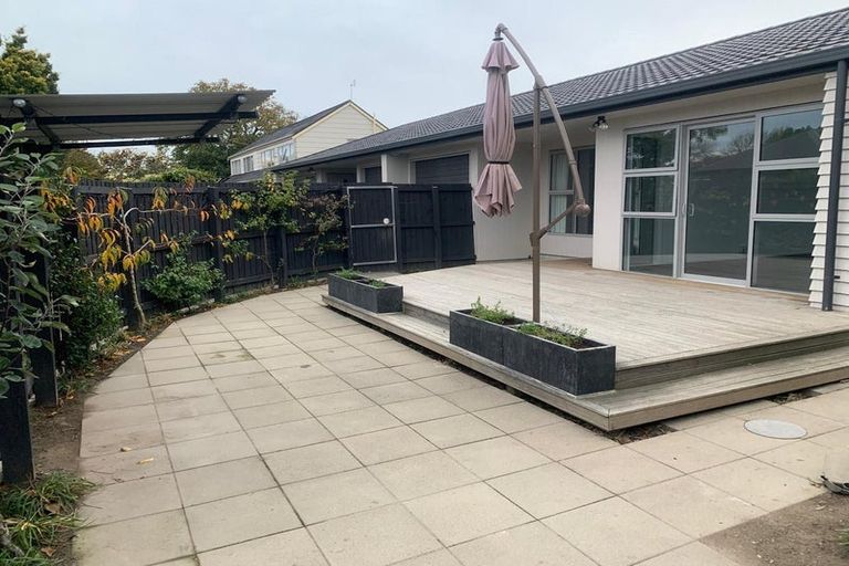 Photo of property in 2/112 Barrington Street, Somerfield, Christchurch, 8024