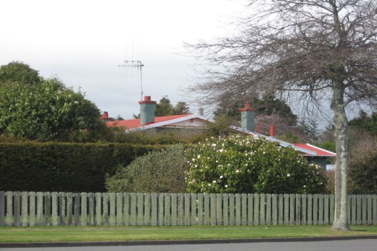 Photo of property in 48 Liverpool Street, Levin, 5510