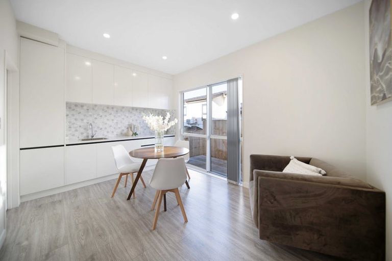 Photo of property in 14 Frazen Avenue, Papakura, 2110