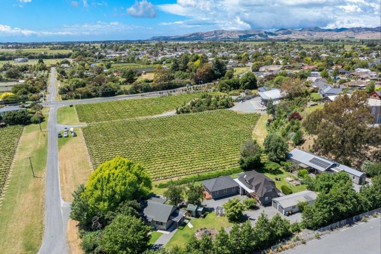 Photo of property in 19 Terrace Road, Renwick, 7204