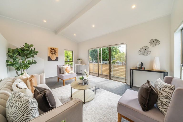 Photo of property in 4 Igloo Place, Red Hill, Papakura, 2110