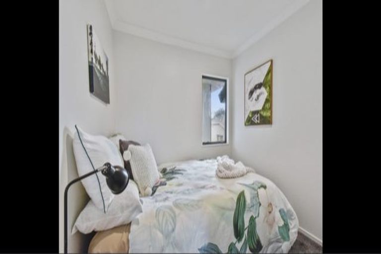 Photo of property in 2/10 Ridge Road, Howick, Auckland, 2014