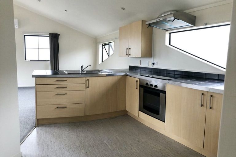 Photo of property in 24 Morere Street, Titahi Bay, Porirua, 5022